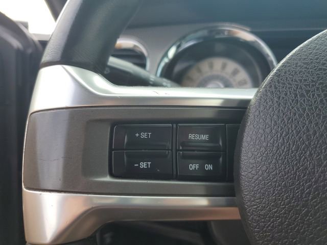 Used 2010 Ford Mustang GT Premium RWD image 11