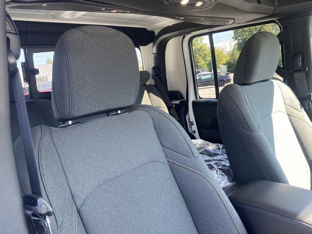 New 2025 Jeep Gladiator Willys image 29