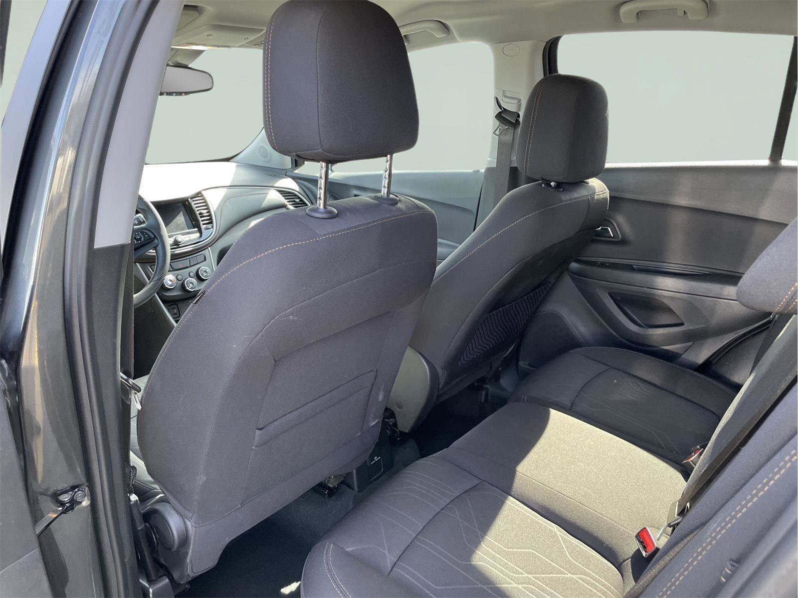 Used 2020 Chevrolet Trax LT image 13