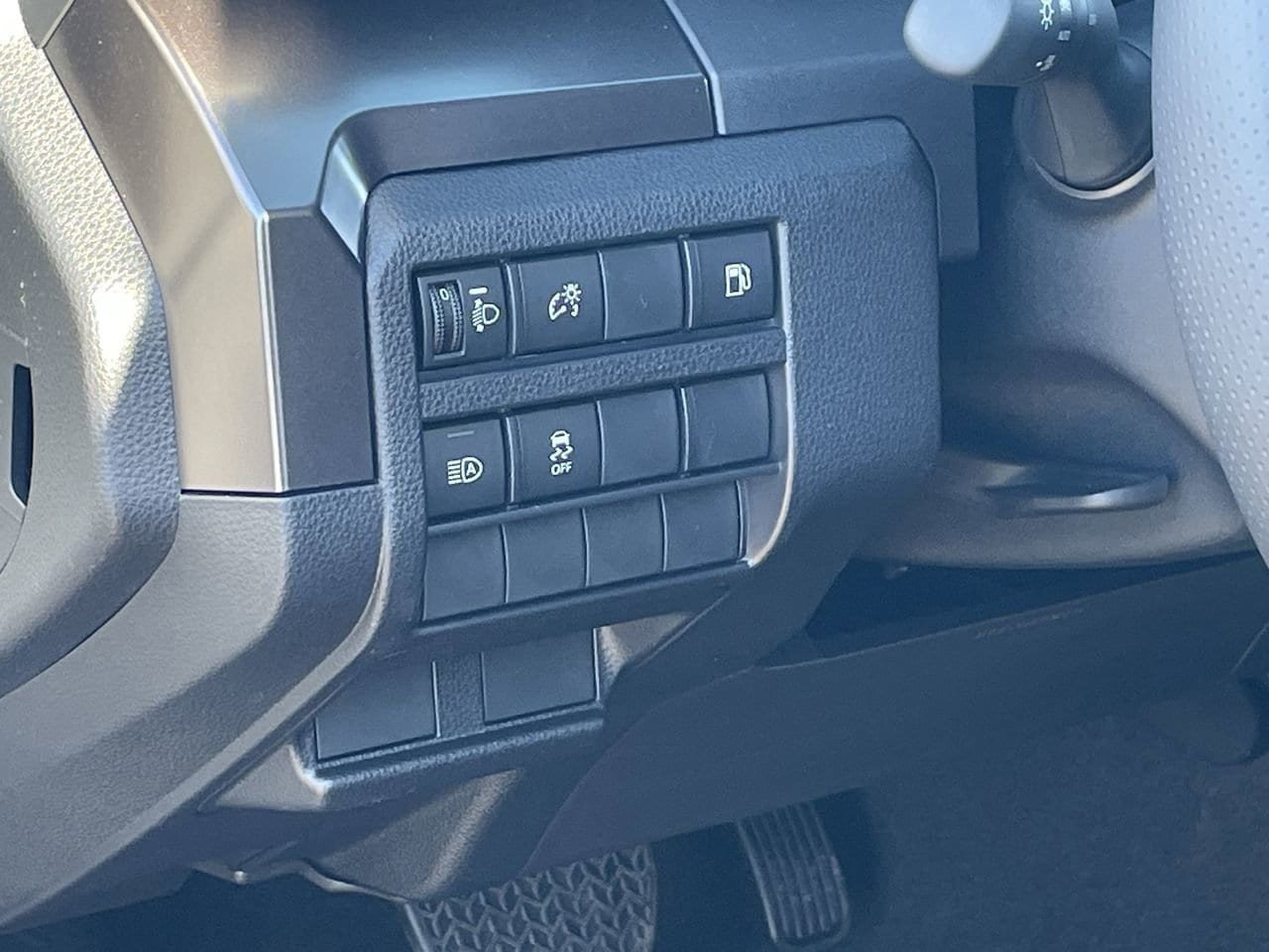 New 2026 Toyota 4Runner SR5 AWD/4WD image 11