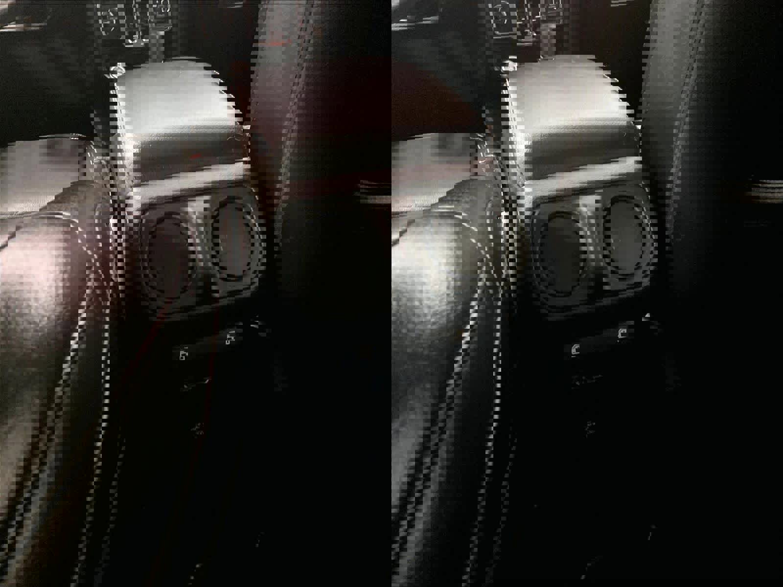 Used 2022 Jeep Wrangler Unlimited Sahara w/ Cold Weather Group image 27