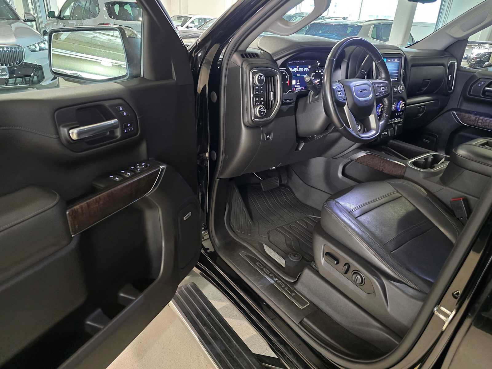 Used 2020 GMC Sierra 1500 Denali w/ Denali Ultimate Package AWD/4WD image 19