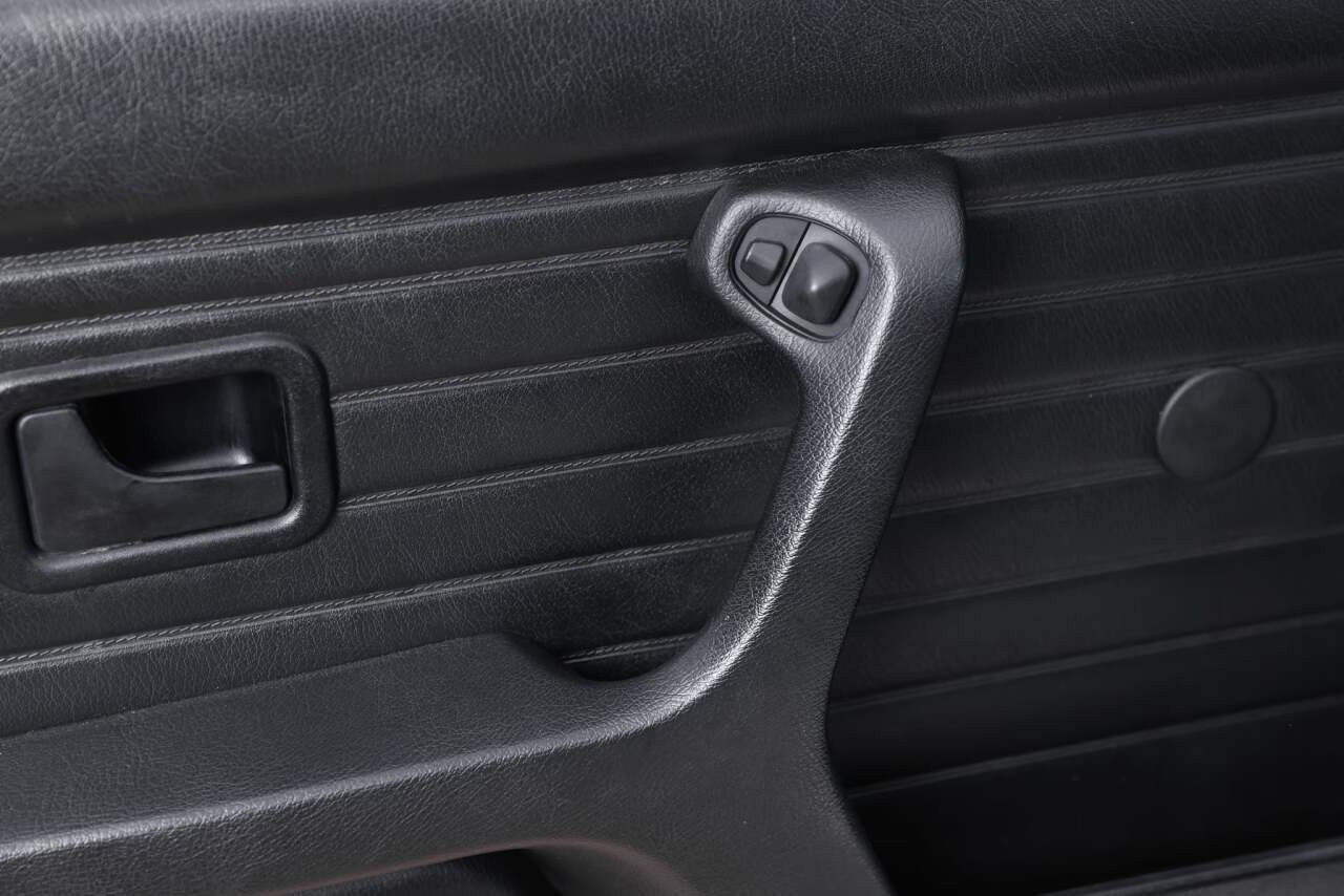 Used 1988 BMW M3 Coupe RWD image 87