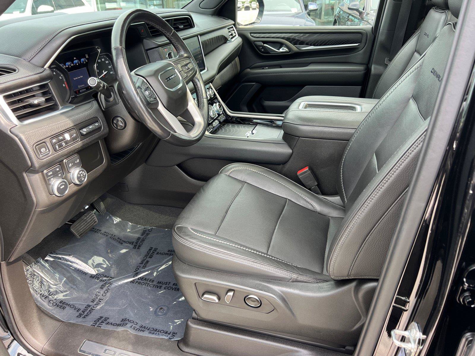 Used 2021 GMC Yukon Denali w/ Denali Premium Package AWD/4WD image 9