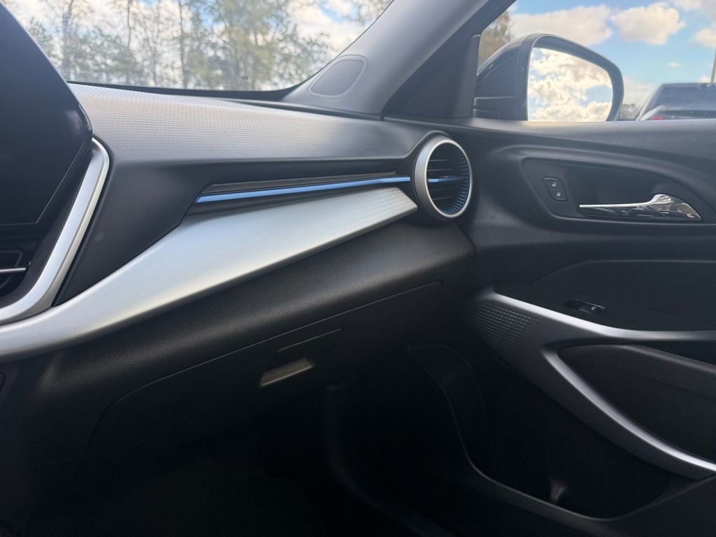 Used 2024 Chevrolet Trax LS w/ LS Convenience Package image 22