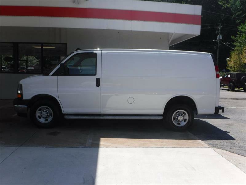 Used 2023 Chevrolet Express 2500 w/ Driver Convenience Package image 9