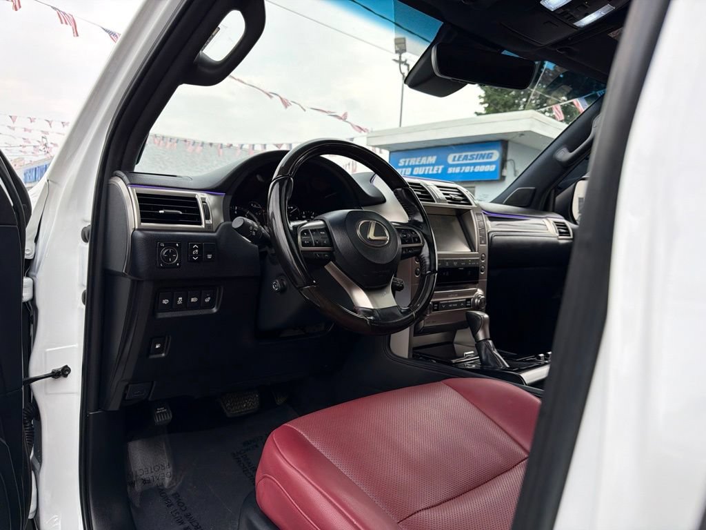 Used 2021 Lexus GX 460 Premium w/ Premium Package AWD/4WD image 32