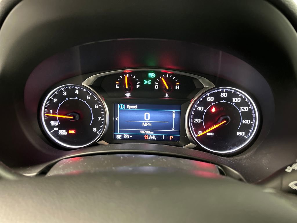 Used 2024 GMC Terrain SLE w/ Driver Convenience Package FWD image 16