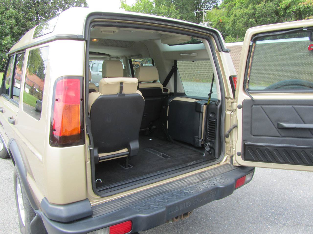 Used 2004 Land Rover Discovery S7 AWD/4WD image 20
