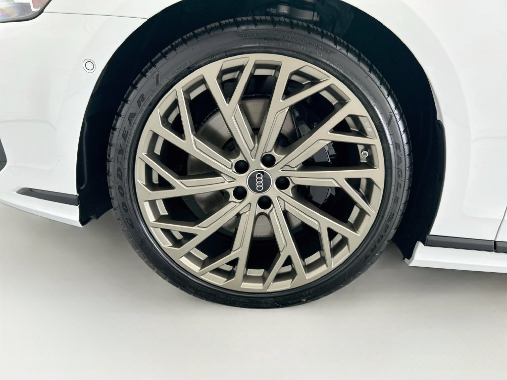 New 2026 Audi A8 L 3.0T AWD/4WD image 29
