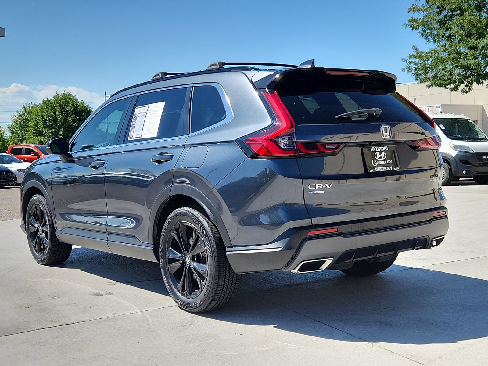Used 2023 Honda CR-V Sport Touring image 3