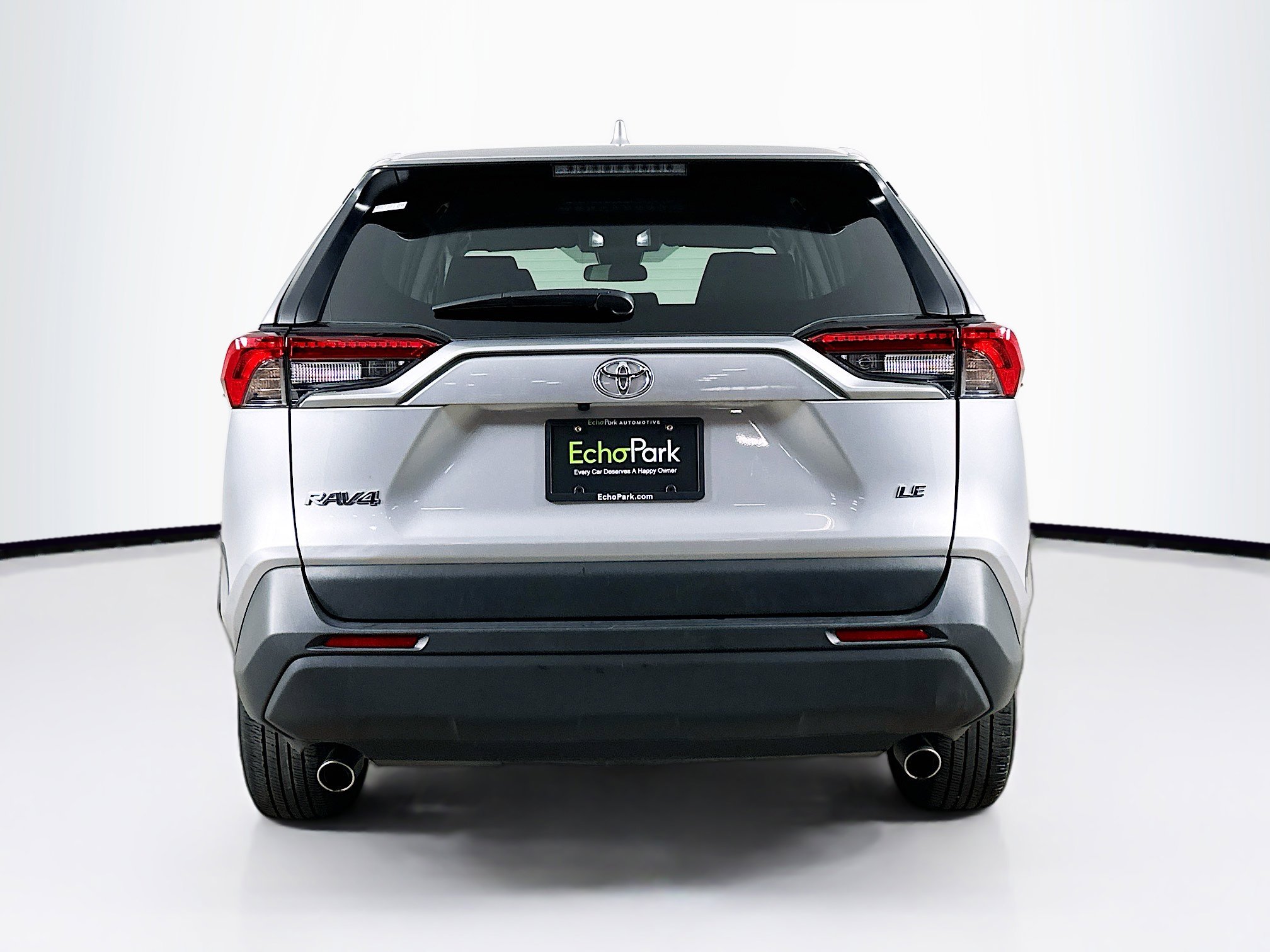 Used 2025 Toyota RAV4 LE image 7