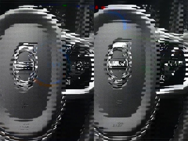 Certified 2023 Volvo XC60 B5 Plus image 14