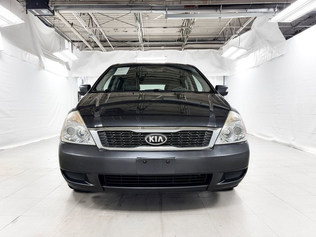 Used 2012 Kia Sedona LX w/ PWR Pkg image 2