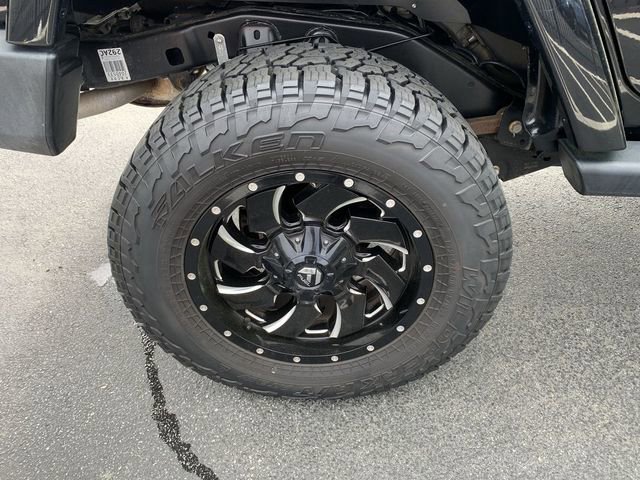 Used 2013 Jeep Wrangler Unlimited Sahara w/ Dual Top Group image 31