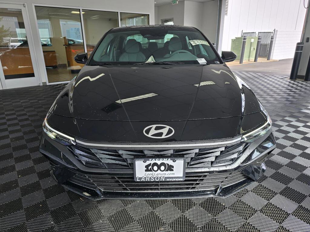 New 2026 Hyundai Elantra Blue image 9