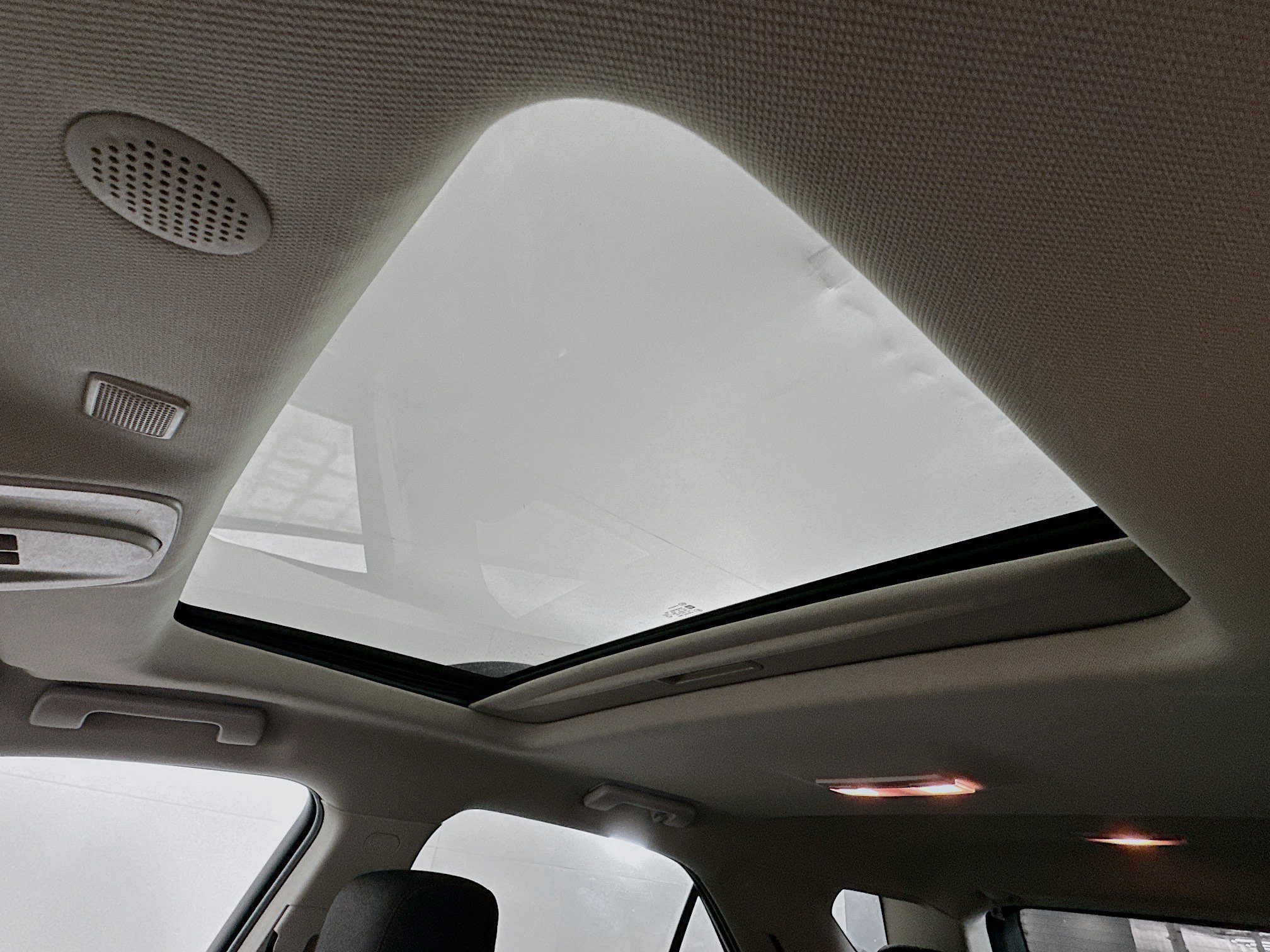 Used 2017 Chevrolet Equinox LT w/ Convenience Package image 25