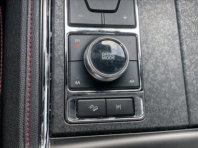 Used 2022 Ford Expedition Max Limited image 24