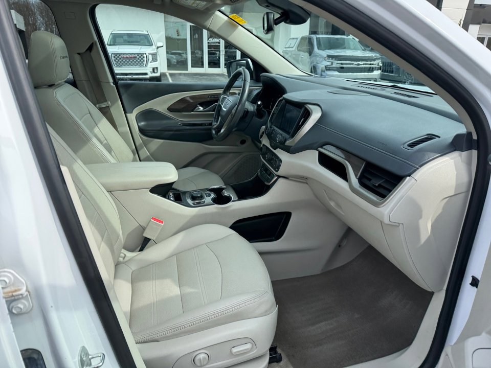 Certified 2022 GMC Terrain Denali image 10