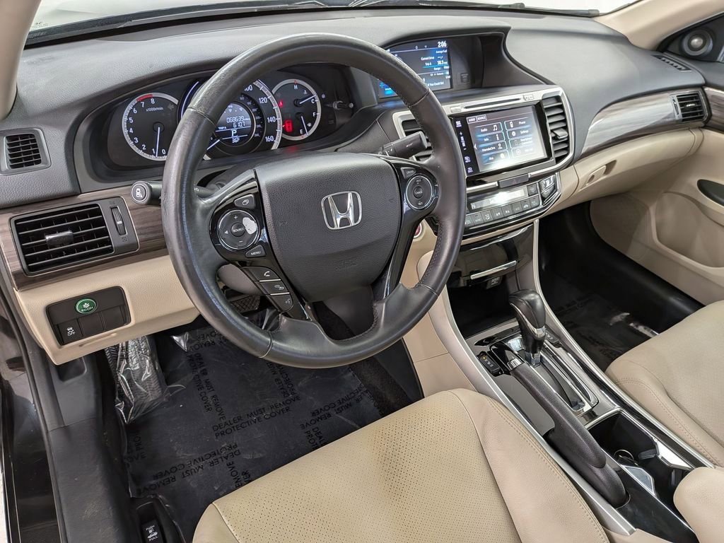 Used 2017 Honda Accord EX-L image 13