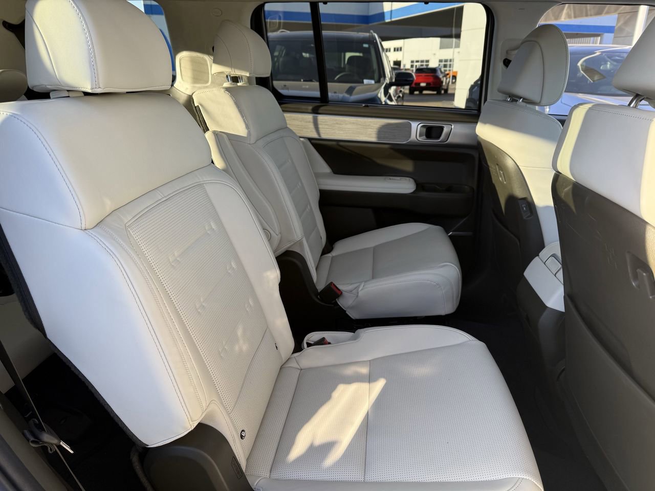 Used 2025 Hyundai Santa Fe Calligraphy image 18