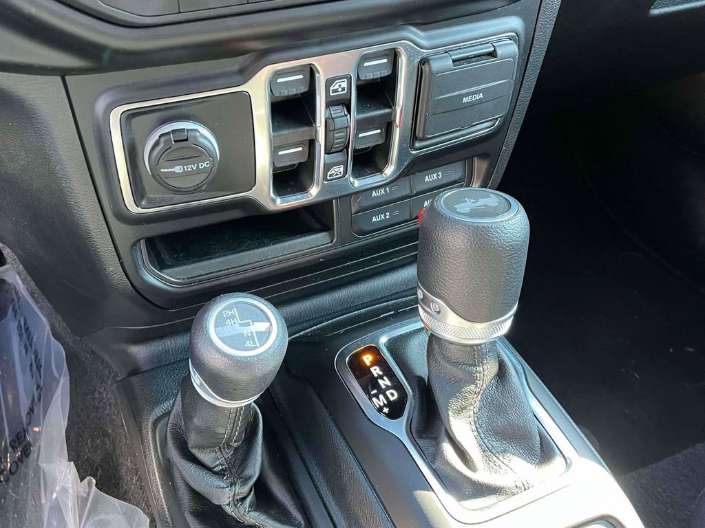 Used 2021 Jeep Wrangler Unlimited Sport image 19