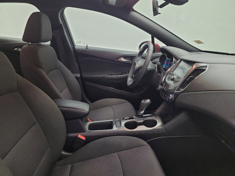 Used 2017 Chevrolet Cruze LT w/ Convenience Package image 21