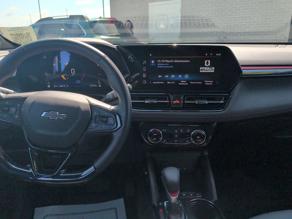 Used 2024 Chevrolet TrailBlazer RS w/ Convenience Package AWD/4WD image 26
