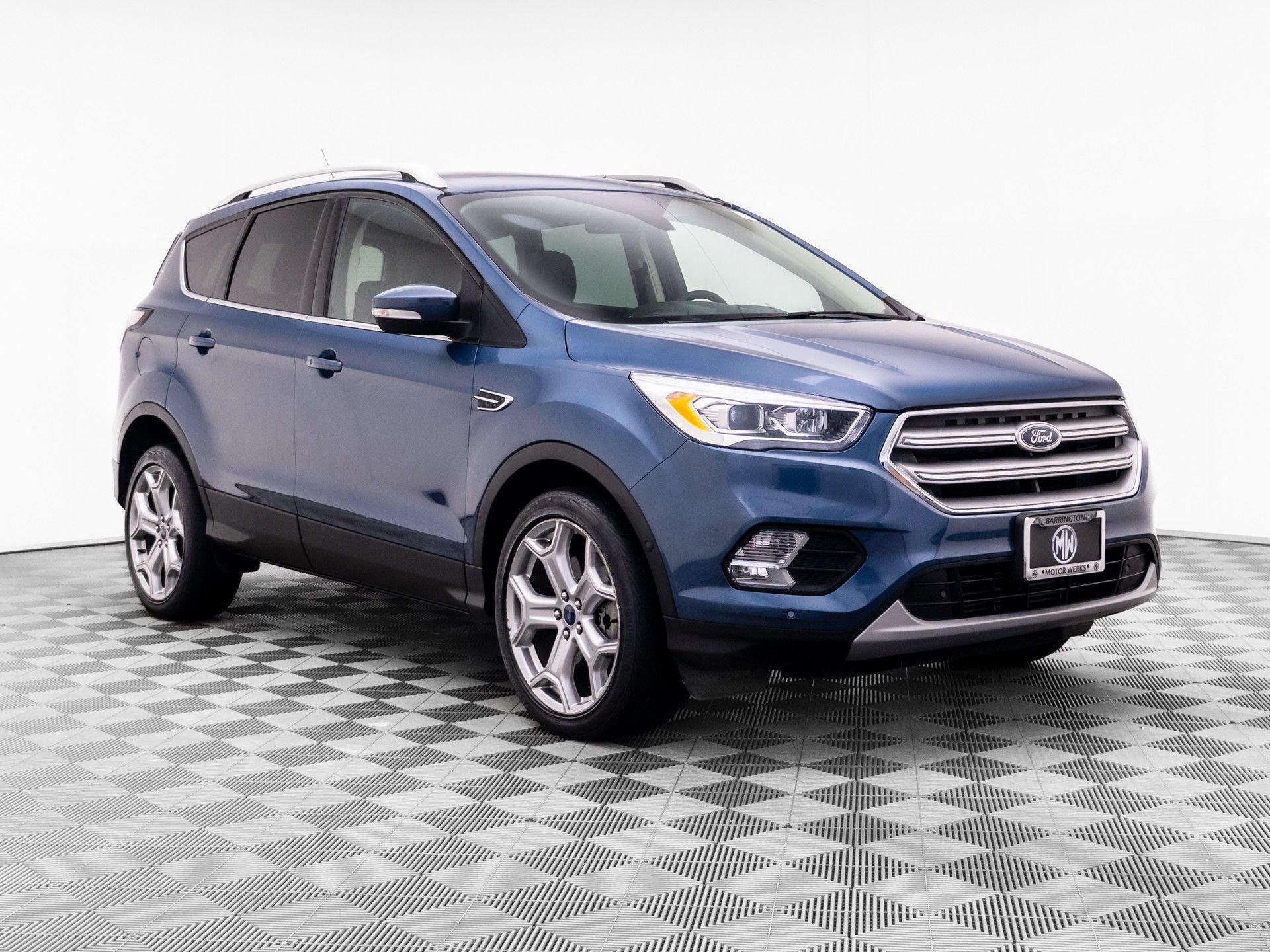 Used 2018 Ford Escape Titanium AWD/4WD image 9