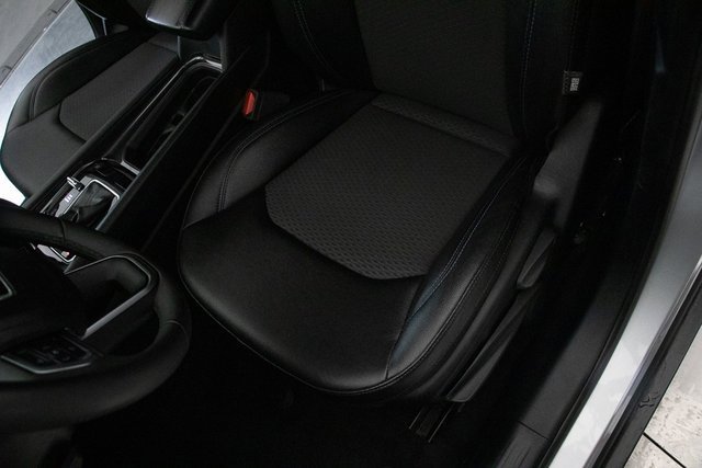 Used 2024 Jeep Compass Latitude image 25