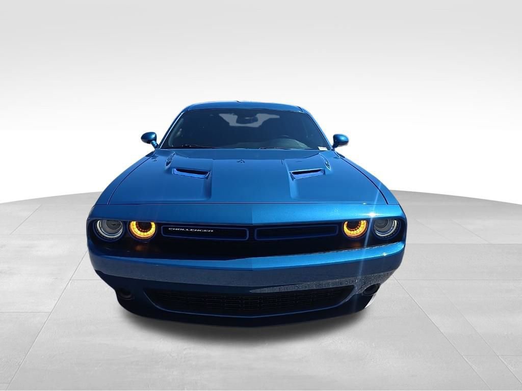 Used 2023 Dodge Challenger SXT image 8