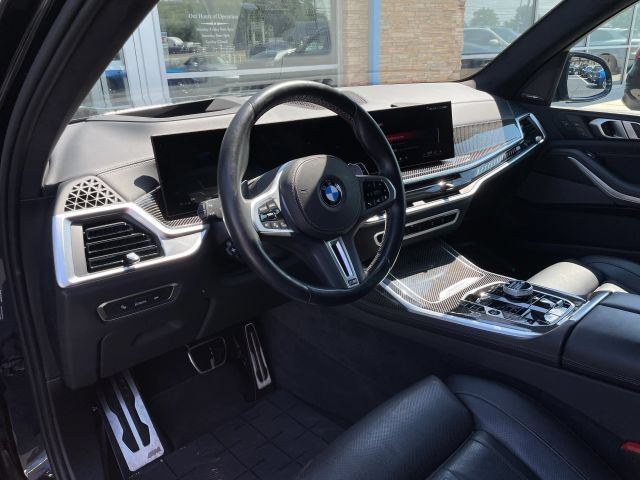 Used 2025 BMW X7 M60i AWD/4WD image 2