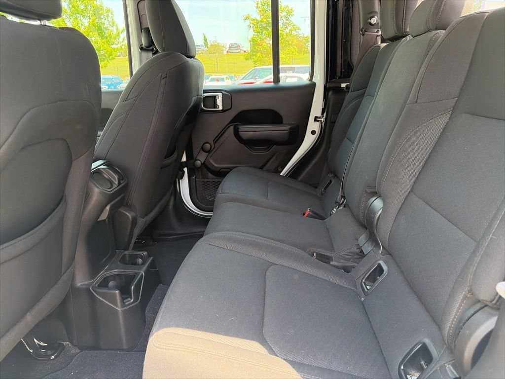 Used 2022 Jeep Gladiator Sport AWD/4WD image 22
