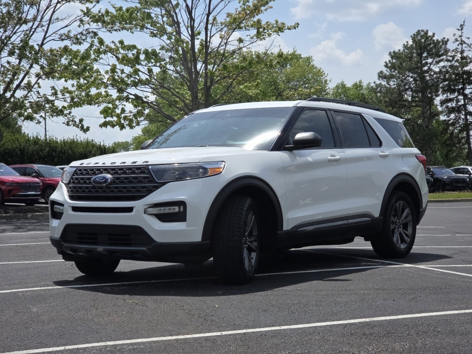 Used 2021 Ford Explorer XLT w/ Equipment Group 202A AWD/4WD image 20