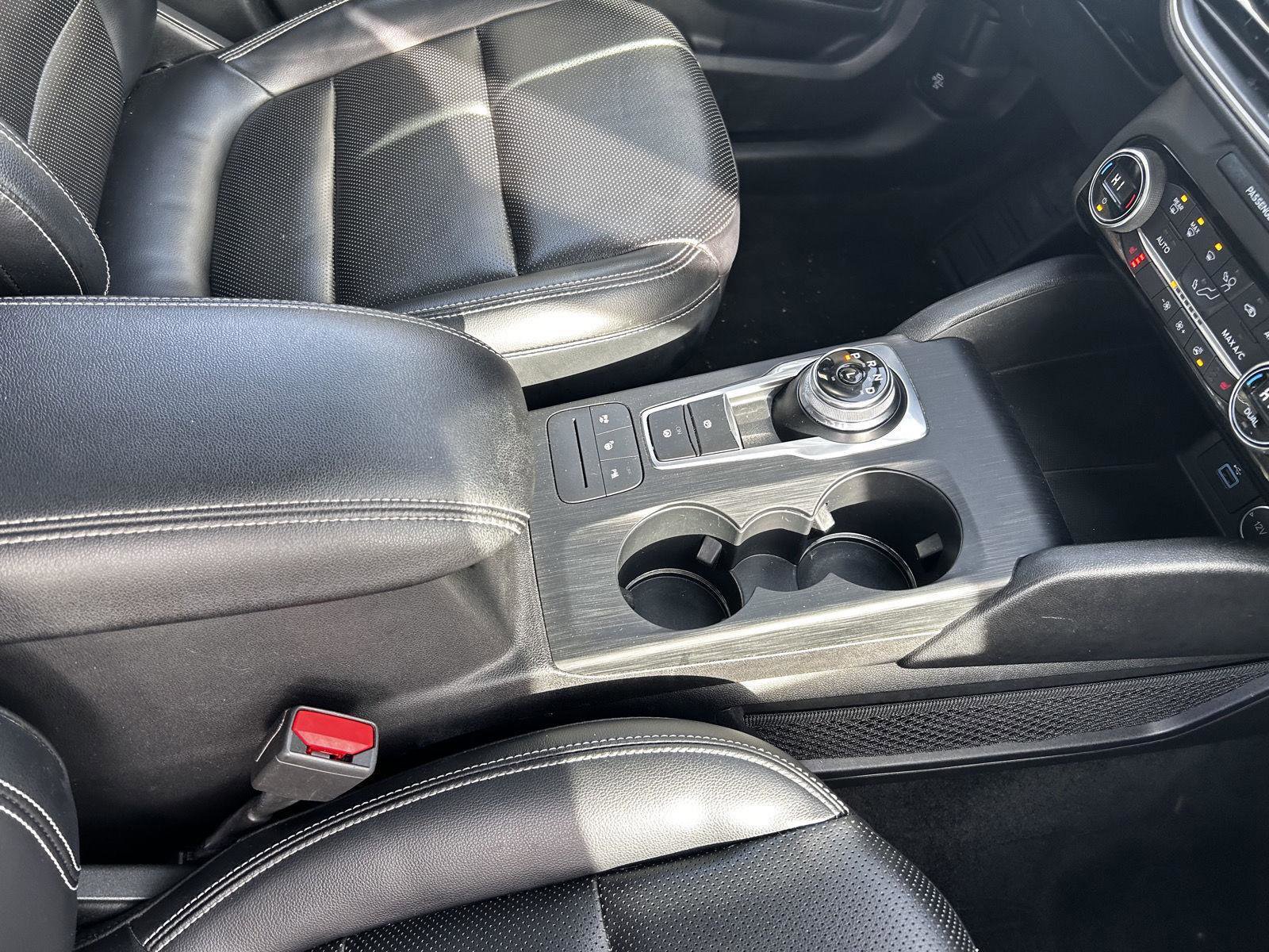 Used 2021 Ford Escape Titanium w/ Class II Trailer Tow Package image 21