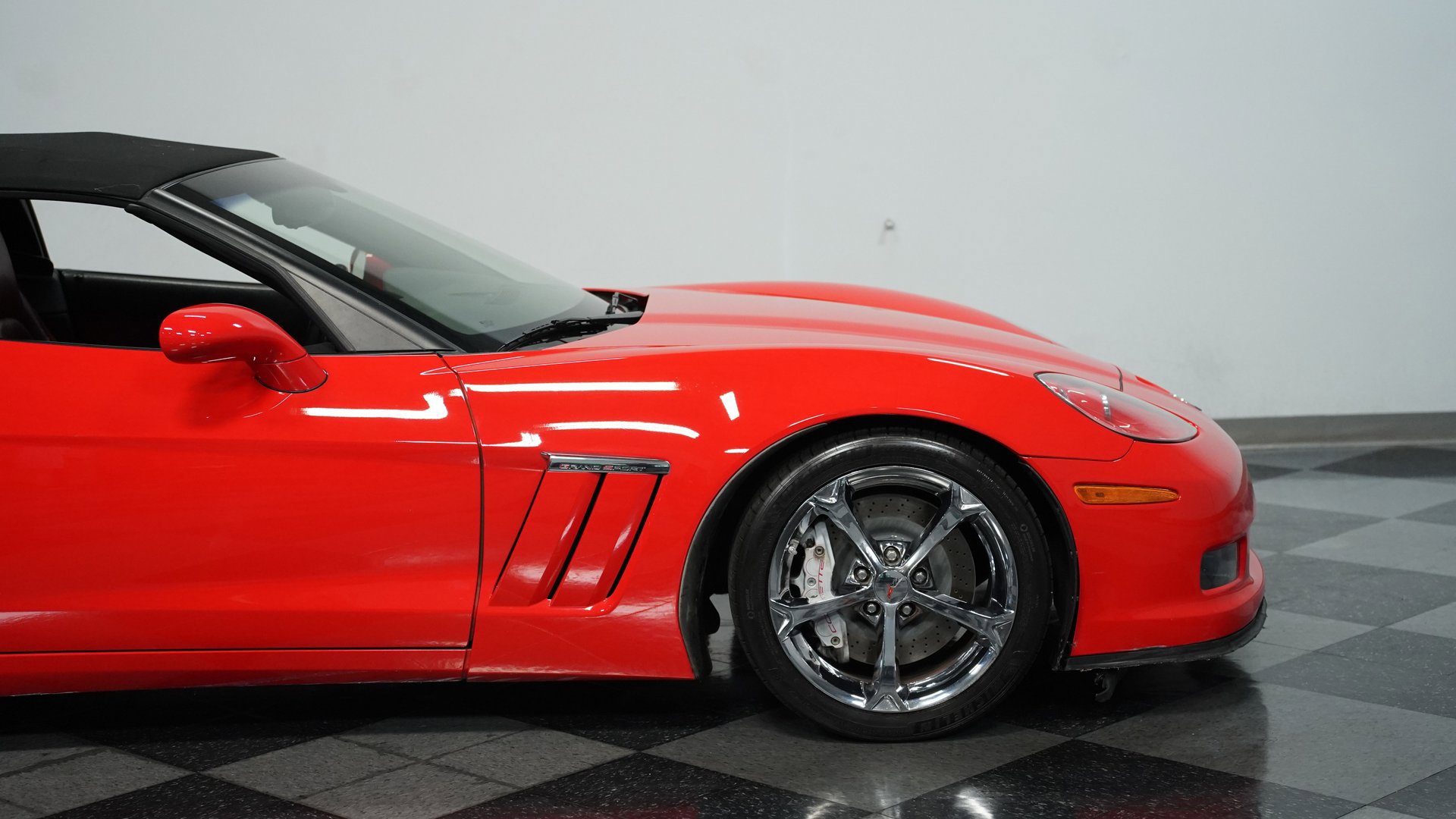 Used 2010 Chevrolet Corvette Grand Sport w/ Preferred Equipment Group image 26