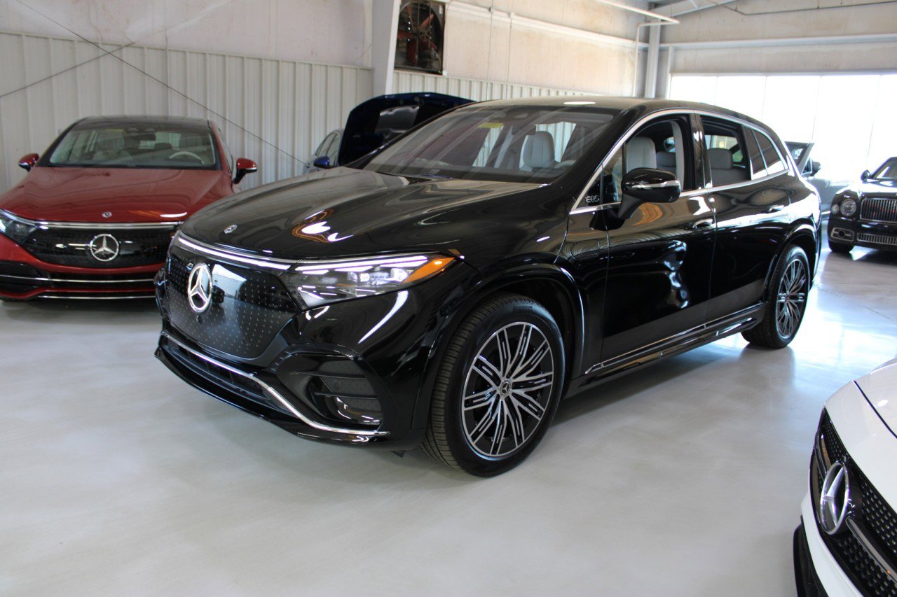 Used 2023 Mercedes-Benz EQS 450+ 4MATIC SUV image 37