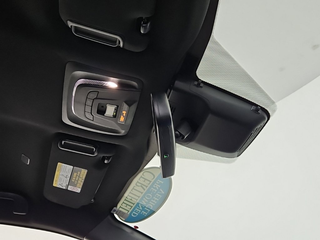 Certified 2023 Subaru Solterra AWD image 17