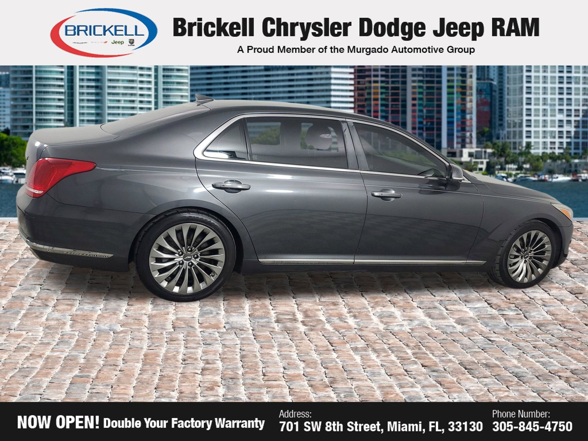 Used 2017 Genesis G90 3.3T Premium RWD image 12
