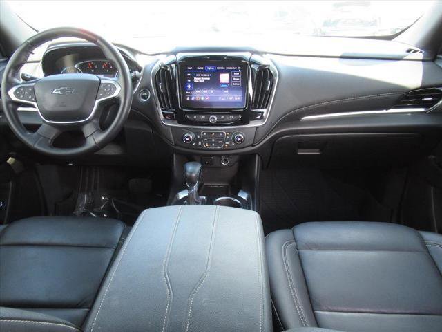 Used 2023 Chevrolet Traverse LT w/ Midnight/Sport Edition AWD/4WD image 12