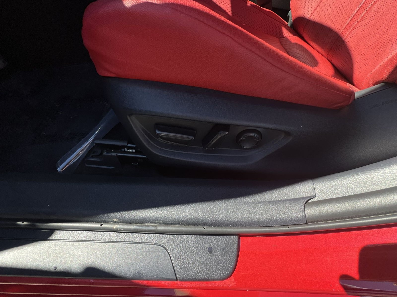 Used 2025 Toyota Camry XSE FWD image 14