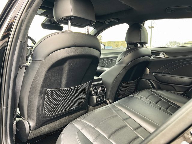 Used 2022 Kia Stinger GT2 image 10