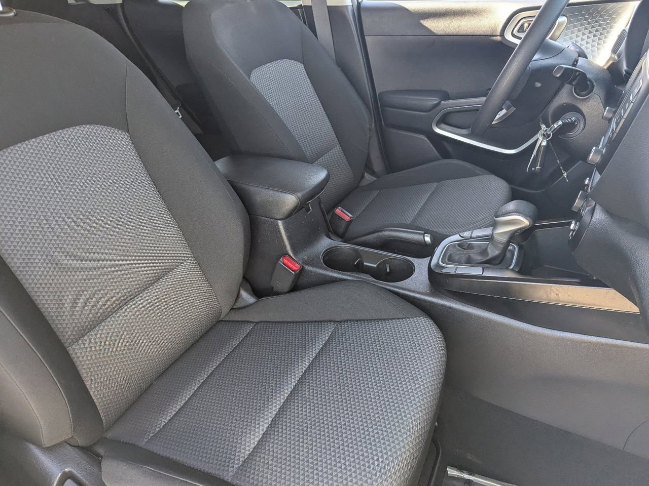 Used 2020 Kia Soul LX FWD image 8