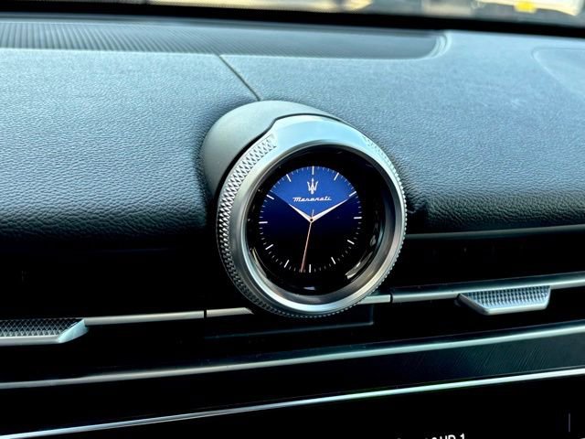 Used 2024 Maserati Grecale GT image 19