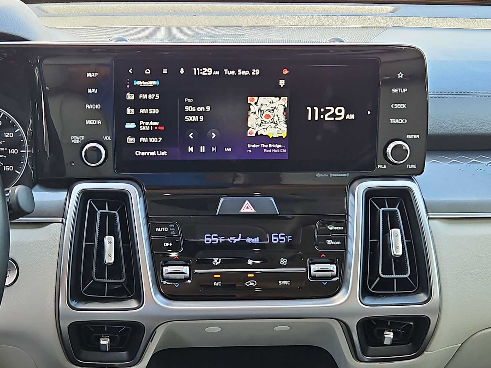 Certified 2023 Kia Sorento S w/ Panoramic Sunroof Package FWD image 26