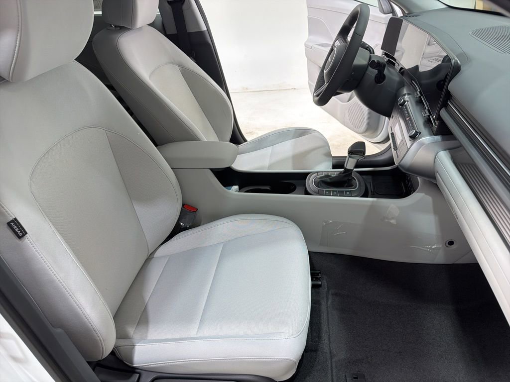 New 2026 Hyundai Kona SEL Sport AWD/4WD image 28