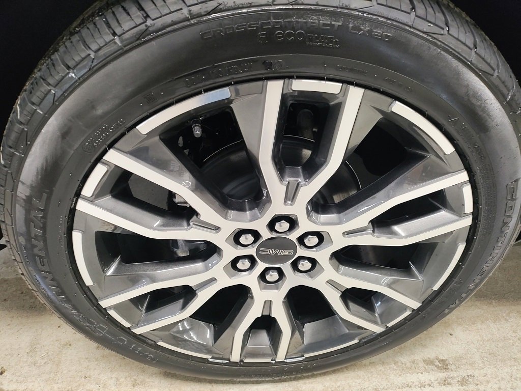 New 2026 GMC Acadia Denali Ultimate w/ LPO, Floor Liner Package image 3