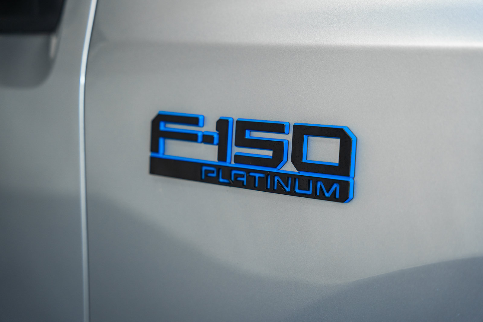 Certified 2025 Ford F150 Lightning Platinum AWD/4WD image 17