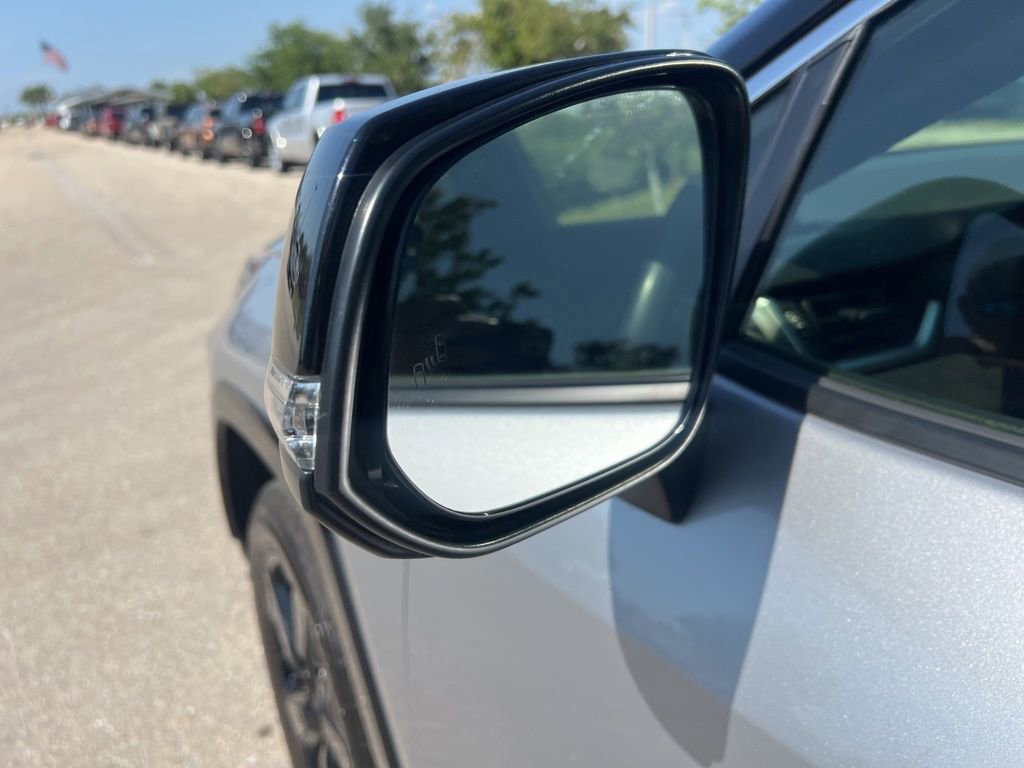 Used 2020 Toyota RAV4 XSE AWD/4WD image 35