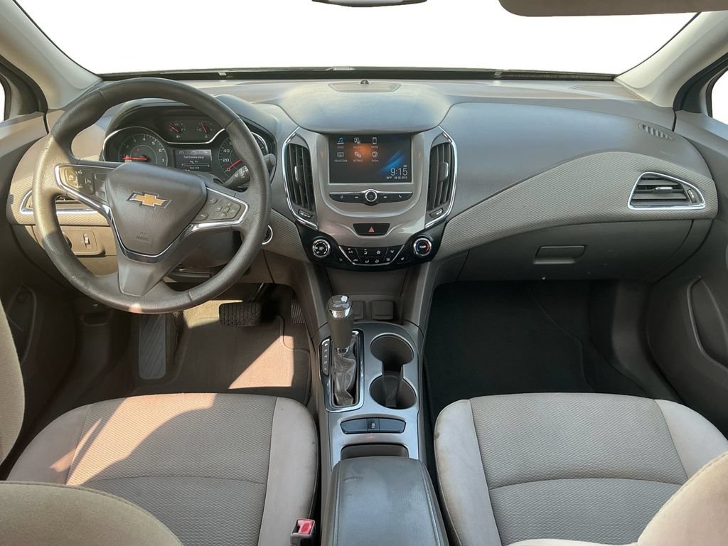 Used 2016 Chevrolet Cruze LT w/ Convenience Package FWD image 17